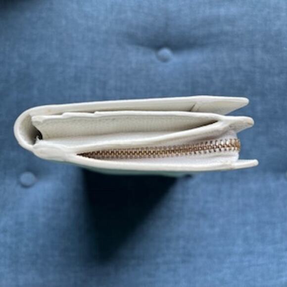 Furla Long Wallet - Women’s - Size 8x4 White - Picture 8 of 10